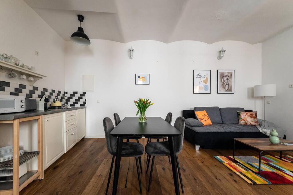 Neat 1Br Duplex By Metro And Center By Hm Διαμέρισμα Βιέννη Εξωτερικό φωτογραφία